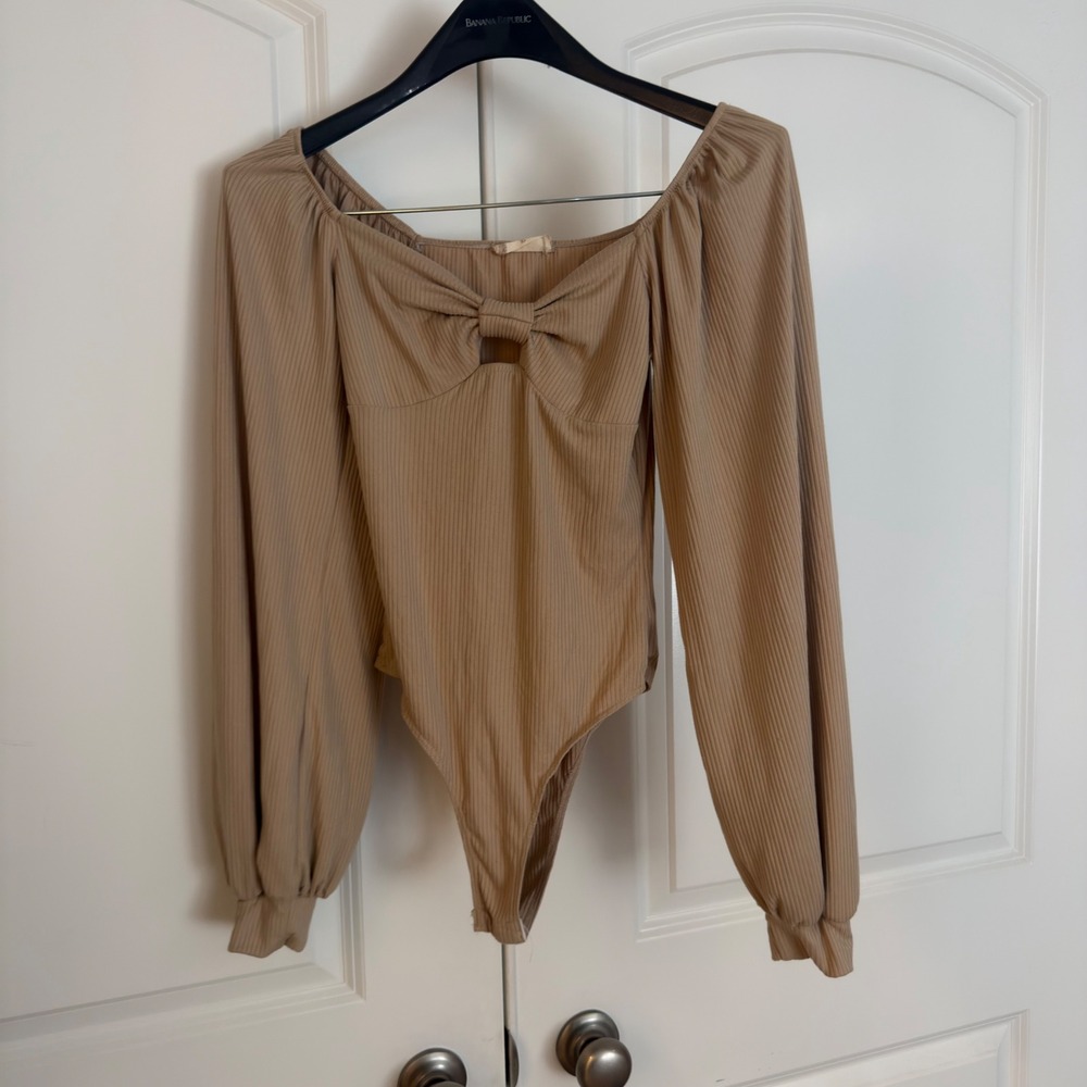 Altar'd State Ribbed Long Balloon Sleeve Knot Front Bodysuit Tan XS